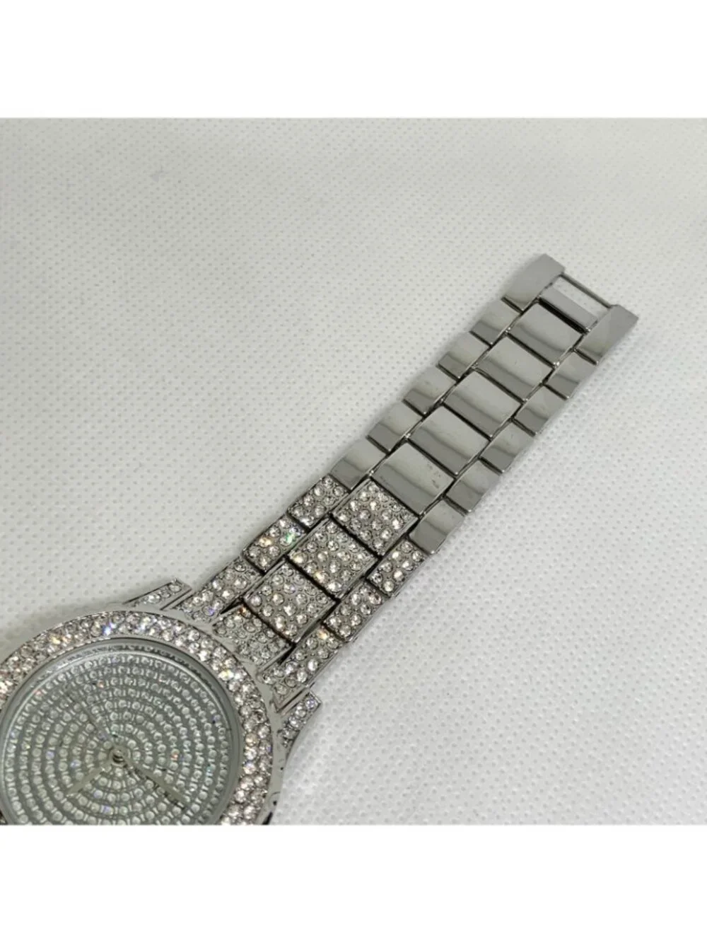 Men’s silver tone iced watch quartz analog 39mm rhinestones up to 8.5” running